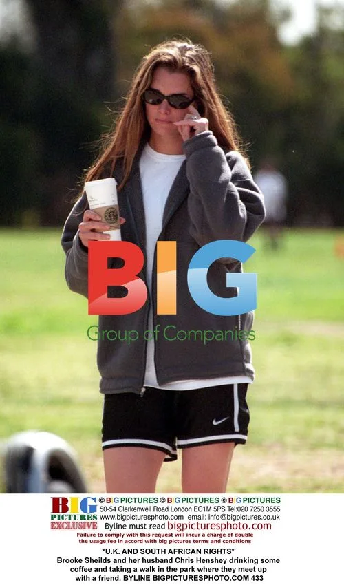 Brooke Shields and Husband Take a Park Walk