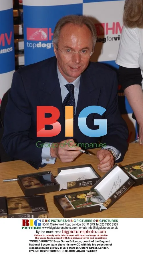Sven Goran Eriksson signs CD at HMV