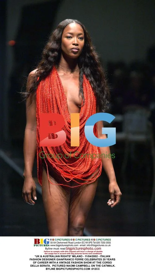 Naomi Campbell in Vintage Fashion Show