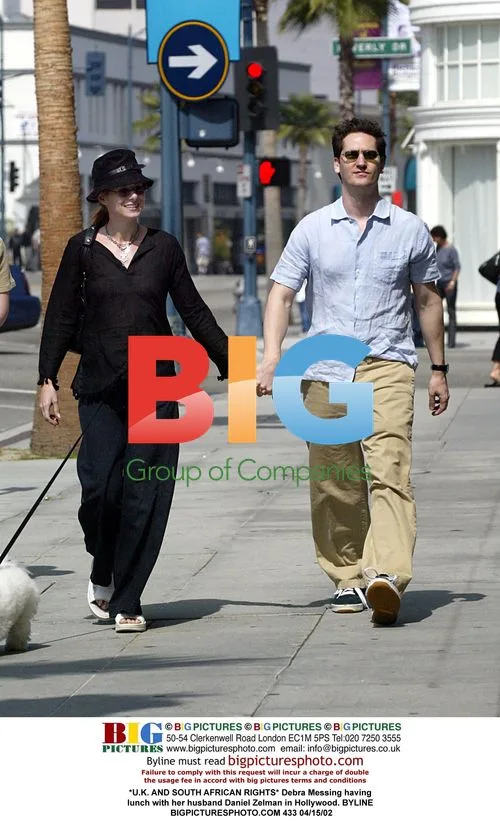 Debra Messing Lunching with Husband