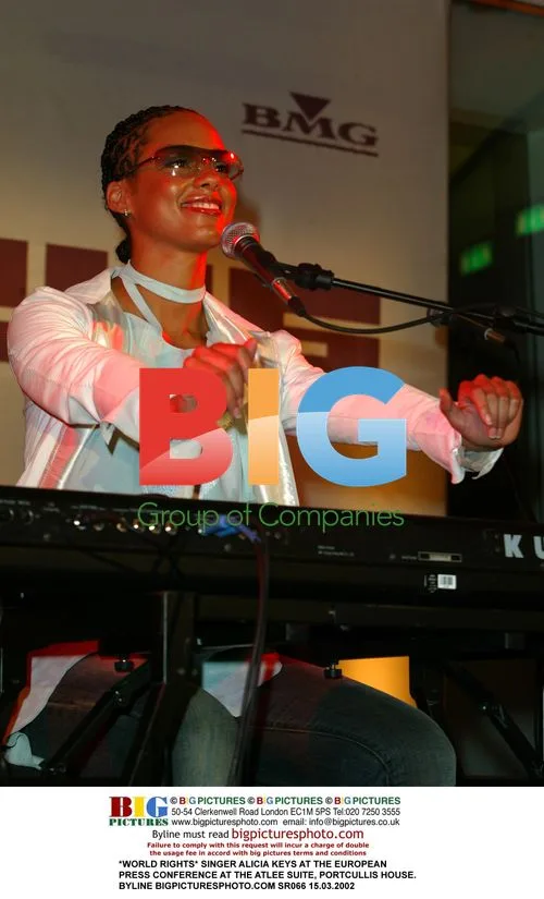 Alicia Keys at European Press Conference