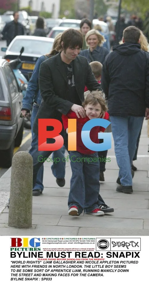 Liam Gallagher and Nicole Appleton with Friends
