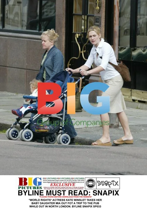 Kate Winslet takes daughter Mia to the pub in London