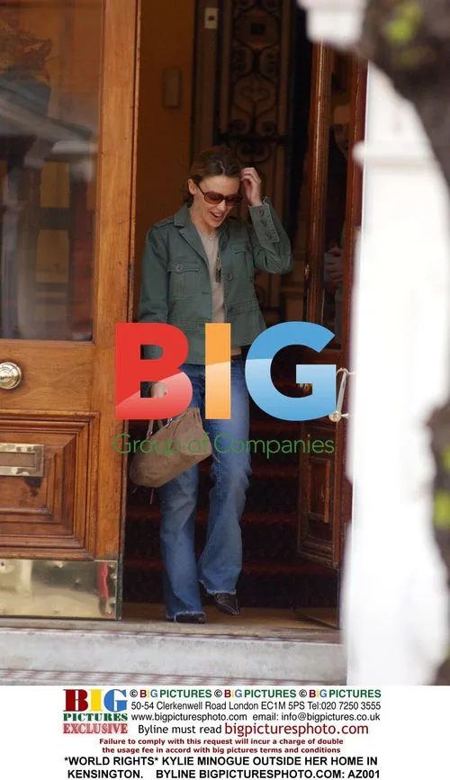Kylie Minogue Leaving Home in Kensington