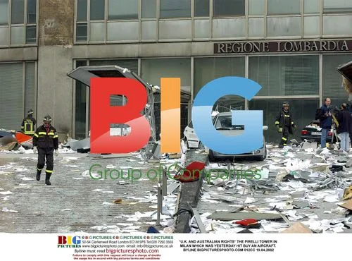 Pirelli Tower Plane Crash in Milan