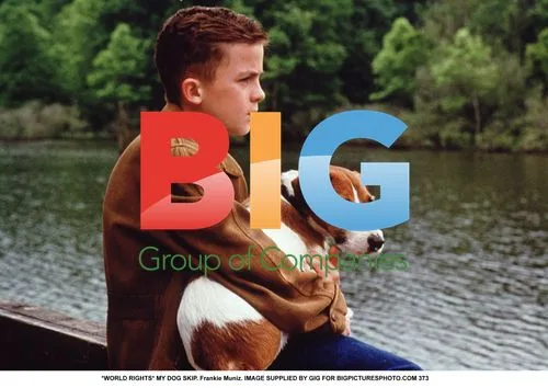 MY DOG SKIP film still with Frankie Muniz