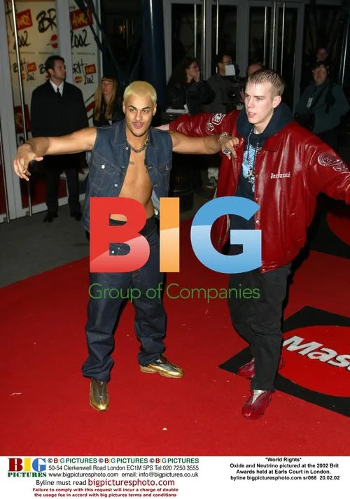 Oxide and Neutrino at 2002 Brit Awards