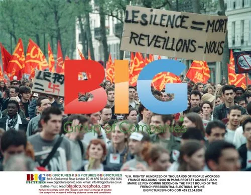 Massive protests against Le Pen in France