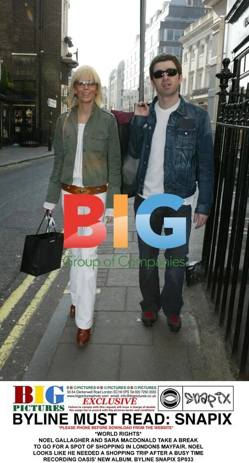 Noel Gallagher & Sara Macdonald Shopping in Mayfair