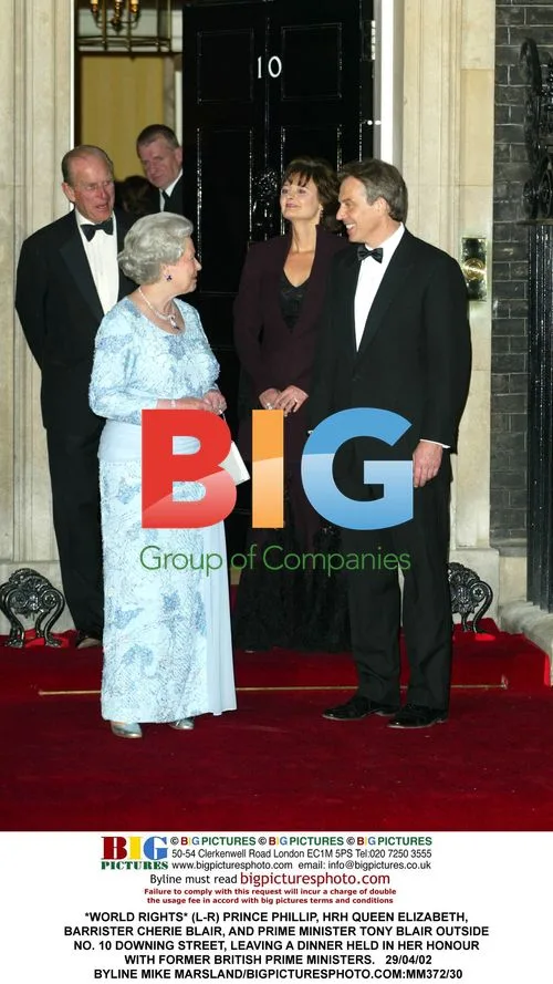 Queen Elizabeth with Blairs outside No. 10