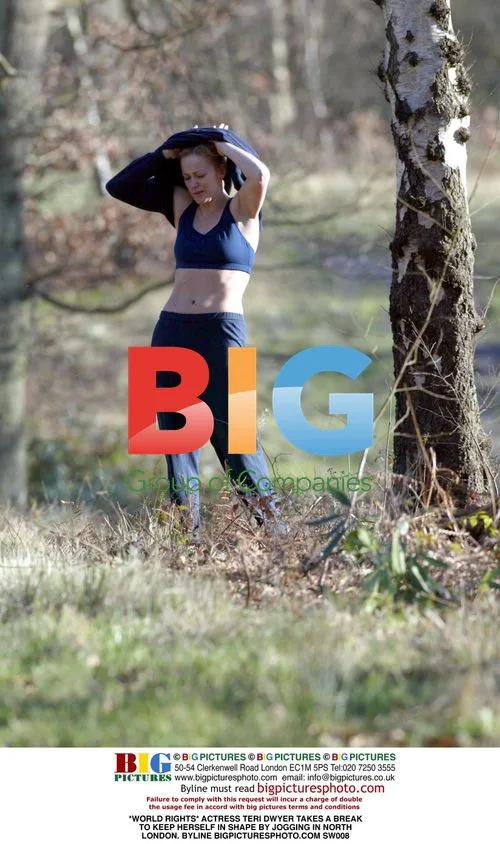 Teri Dwyer Jogging in North London