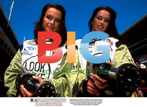 British American Racing's pit crew at 2002 Spanish GP
