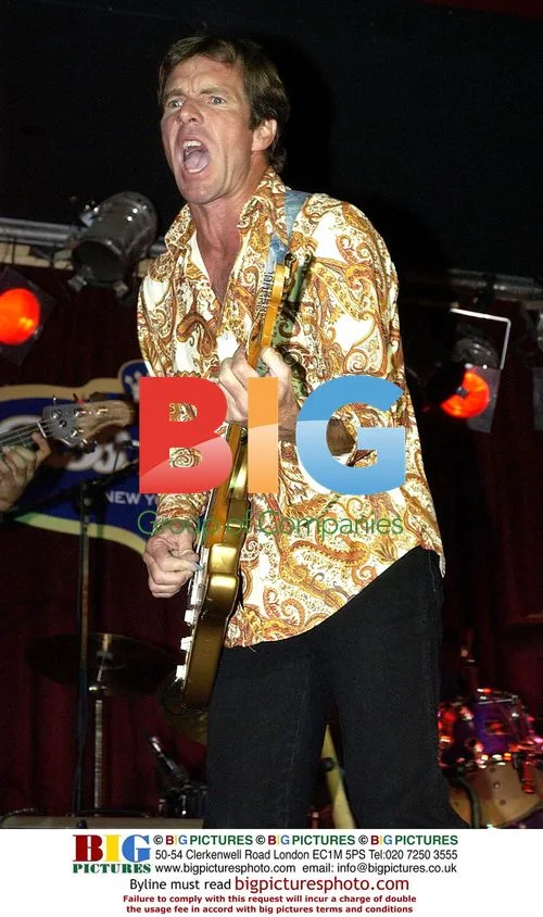 Dennis Quaid performs with band "The Sharks"