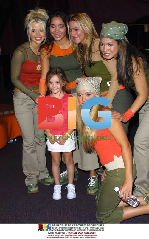NO SECRETS with young fan at Nickelodeon's 'All That'