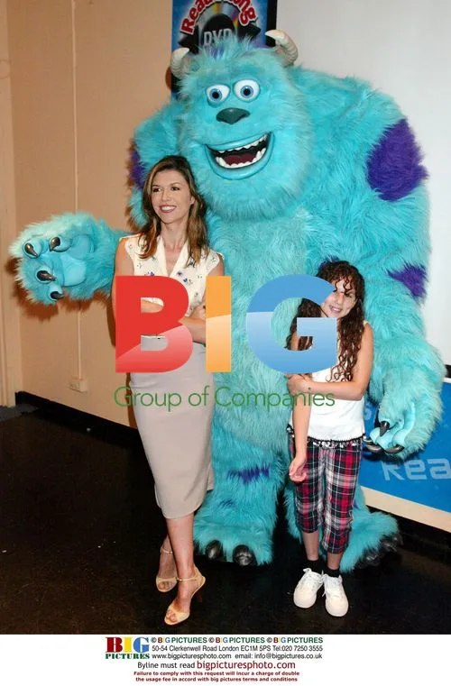 Finola Hughes, Hallie Kate Eisenberg & "Sulley" at DVD Event