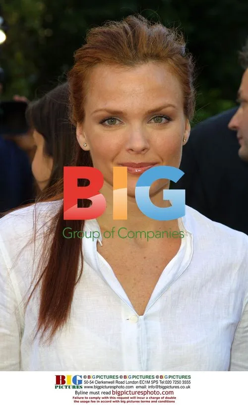 Dina Meyer at "Blood Work" Premiere