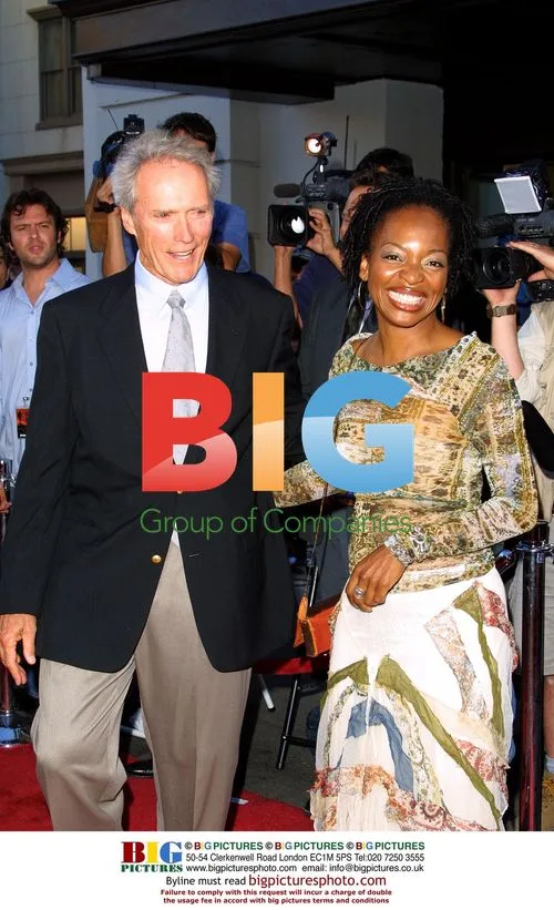 Clint Eastwood and Tina Lifford at 'Blood Work' Premiere
