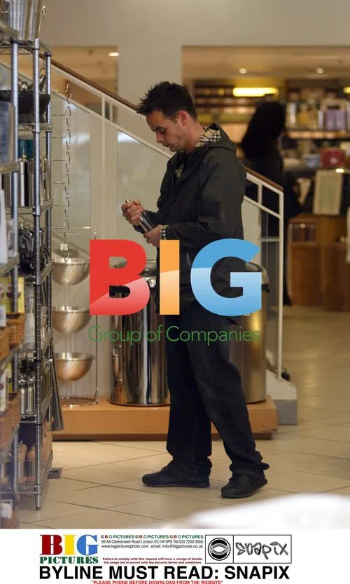 Ant McPartlin Shopping with Girlfriend