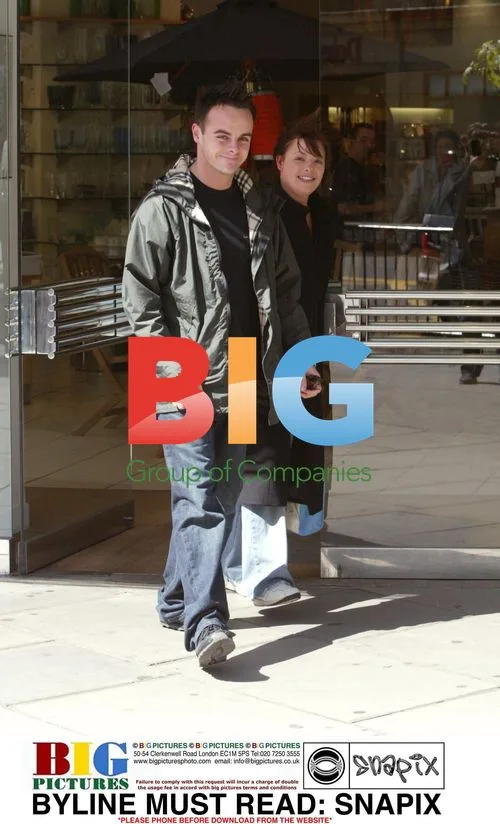 Ant McPartlin Shopping with Girlfriend