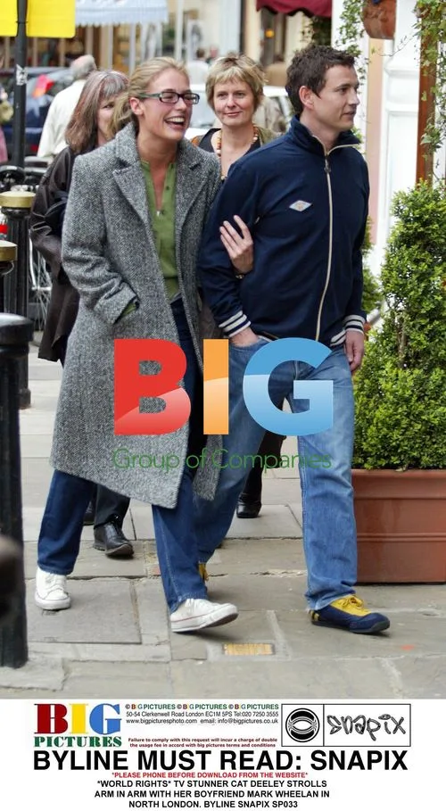 TV Host Cat Deeley Strolls with Boyfriend