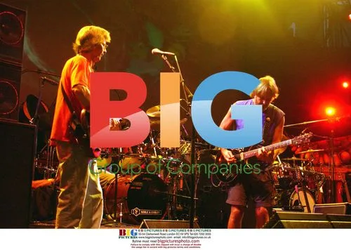 Grateful Dead members perform at Terrapin Station festival