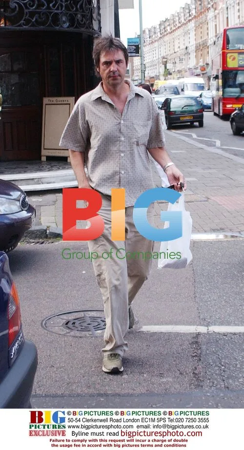 COMEDIAN NEIL MORRISSEY GOES SHOPPING FOR MEAT