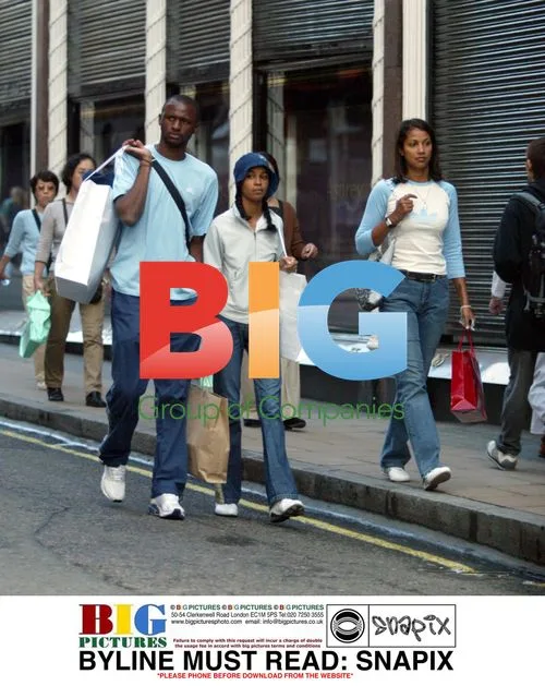 Patrick Viera and Partner Shopping in London
