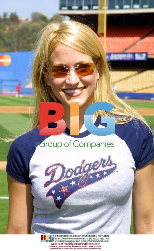 Lori Heuring at 2002 Hollywood Stars Baseball game