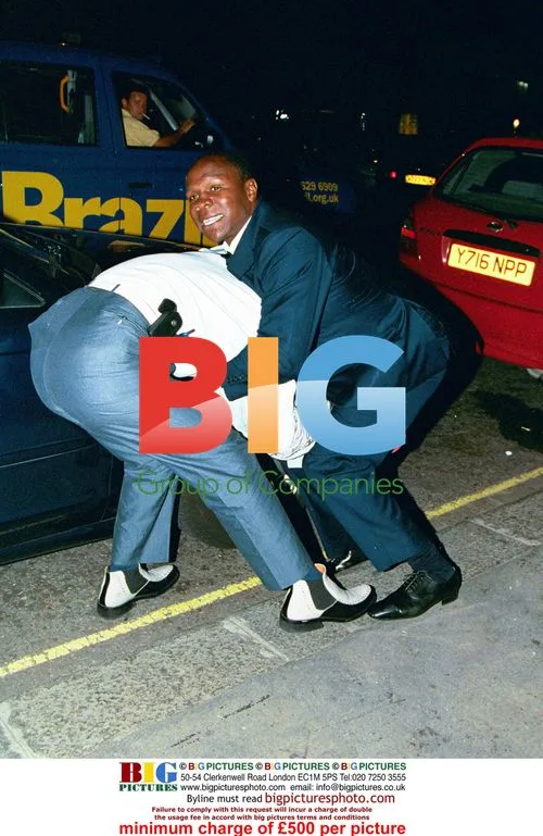 Chris Eubank scrap outside London hotel
