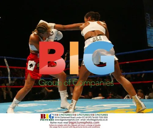 Laila Ali Defeats Suzy Taylor for World Title