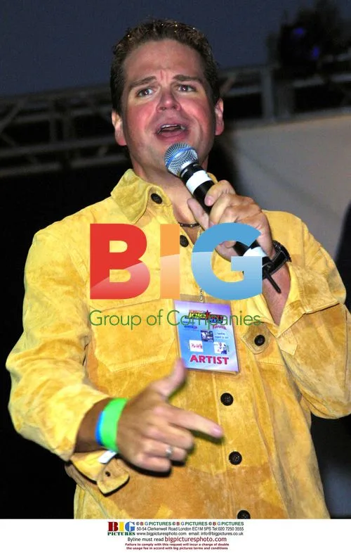 RON LESTER at KIIS FM's 'JoJo Jam' concert