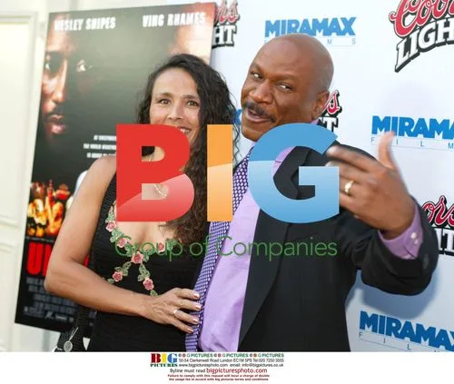 Ving Rhames and wife at "Undisputed" premiere