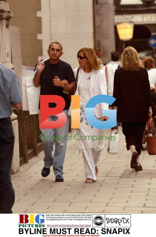 Trinny Woodall shopping in London