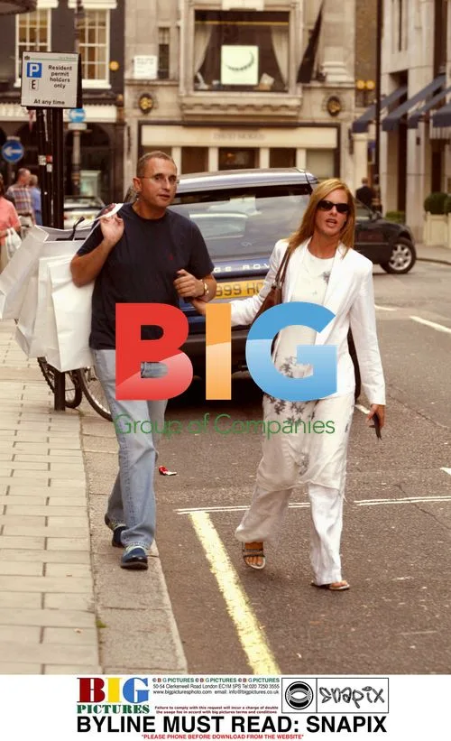Trinny Woodall Shopping with Friend