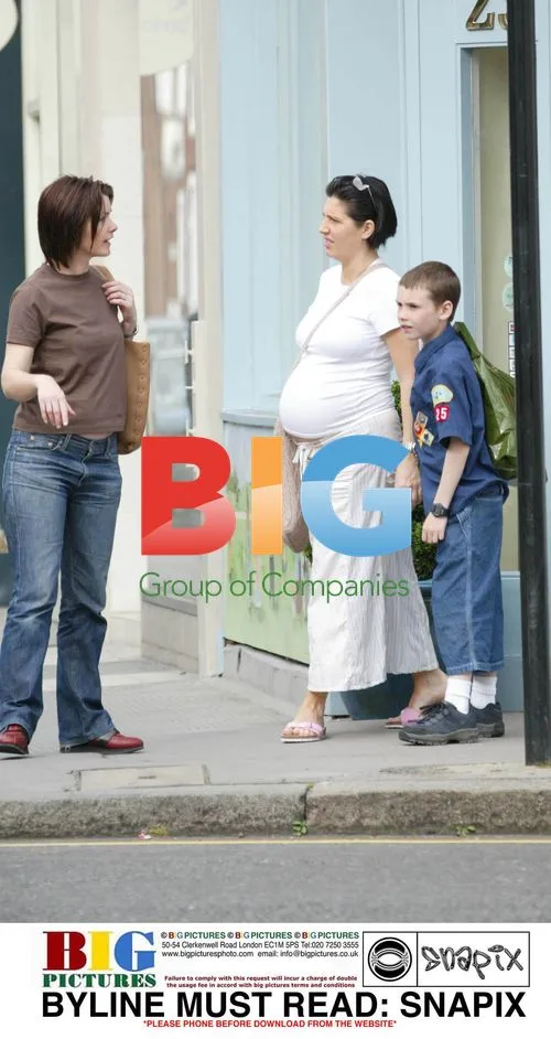 Pregnant Sharleen Spiteri Shopping in London