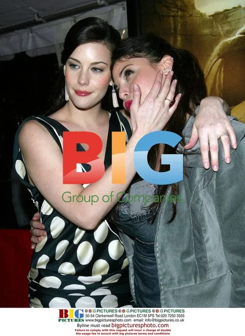 Liv Tyler and Mia Tyler at LOTR Premiere