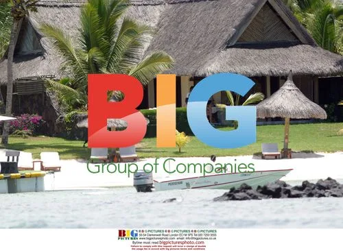 Ewan McGregor on Holiday in Mauritius