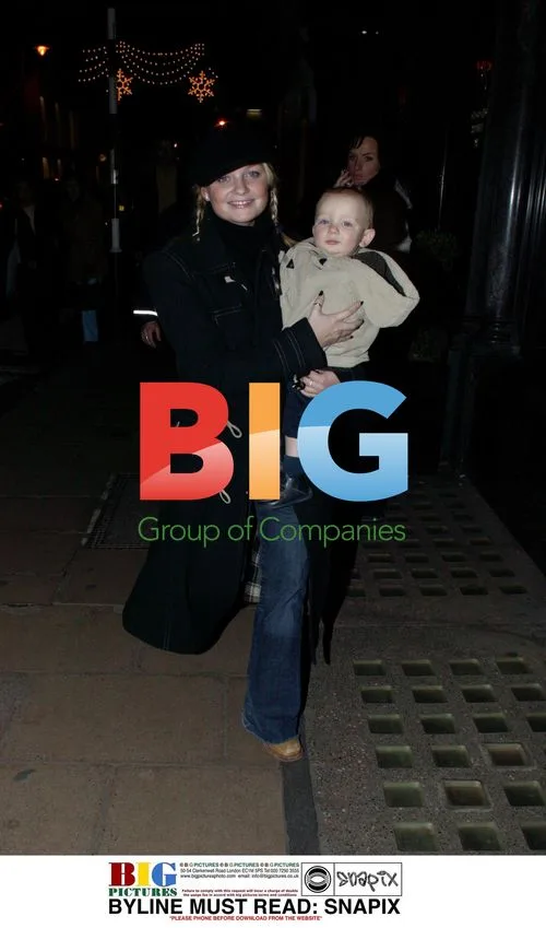 Emma Bunton Christmas Shopping in West London