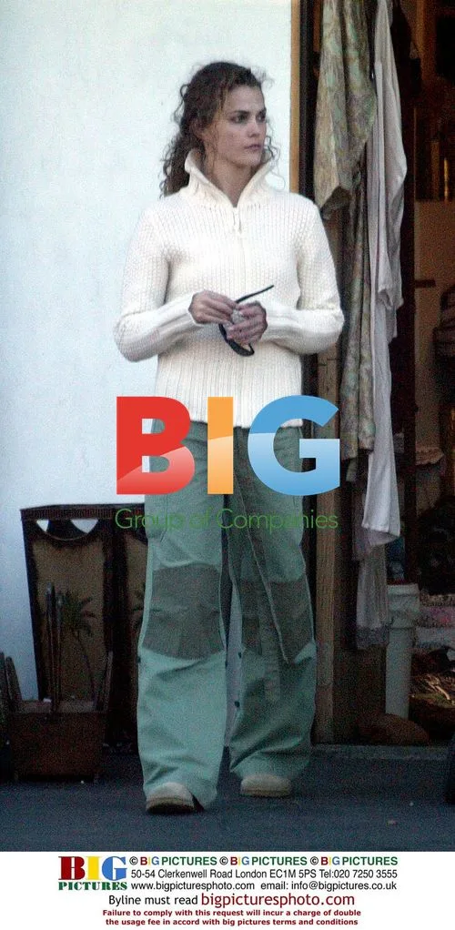 Keri Russell Shoe Shopping in LA