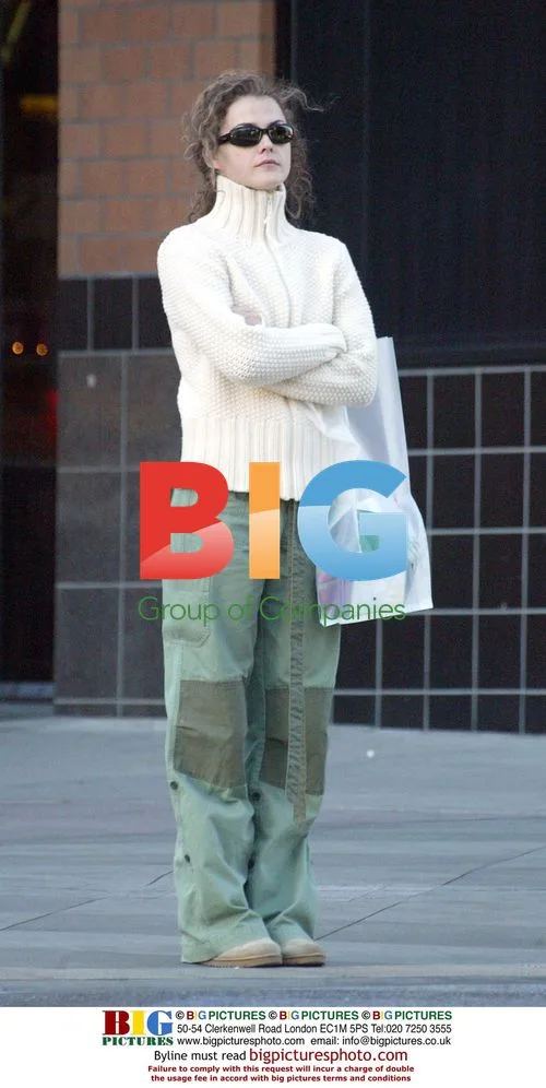 Keri Russell Shoe Shopping in LA