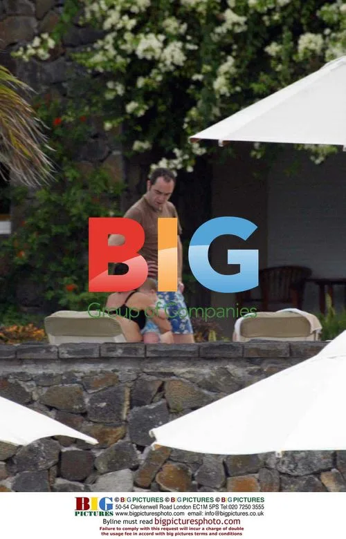 James Nesbit and Family Spotted on Mauritian Holiday