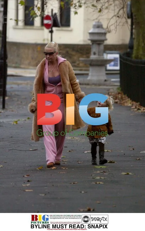 Meg Matthews and Daughter Anais Play in London Park