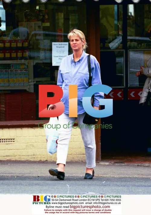 Ulrika Jonson out shopping while pregnant