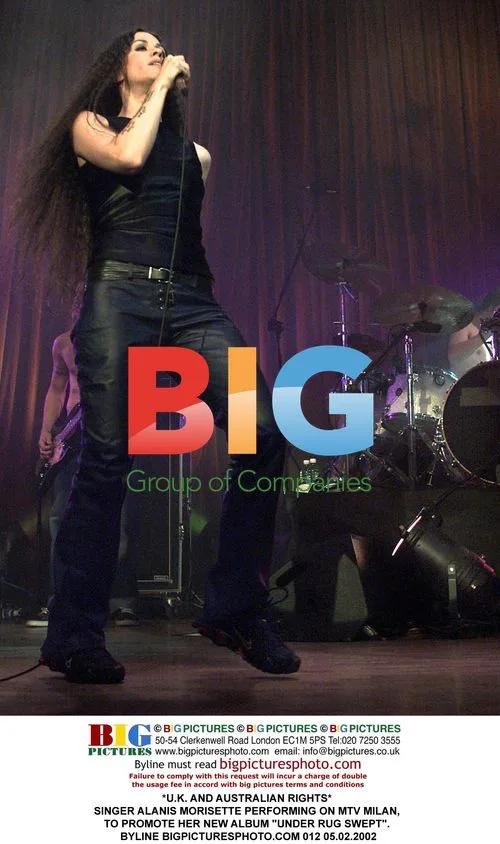 Alanis Morissette Performing on MTV Milan