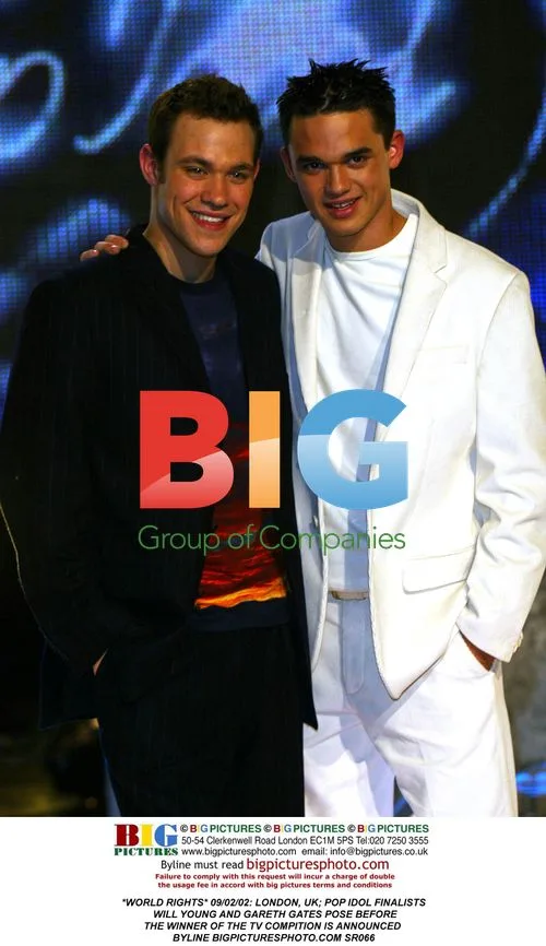 Pop Idols Will Young and Gareth Gates Pose in London