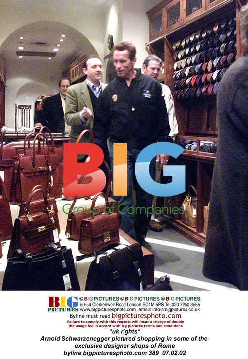 Arnold Schwarzenegger Shopping in Rome