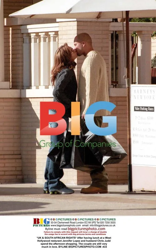 Jennifer Lopez and Chris Judd shopping in West Hollywood