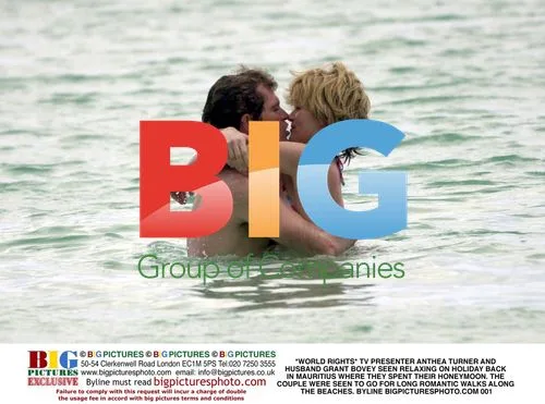 TV Presenter Anthea Turner and Husband on Honeymoon in Mauritius