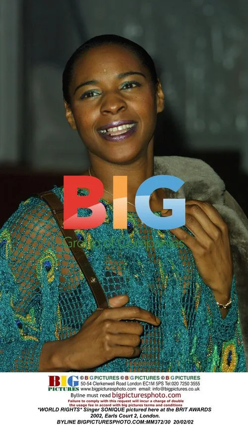 Singer SONIQUE at BRIT AWARDS 2002
