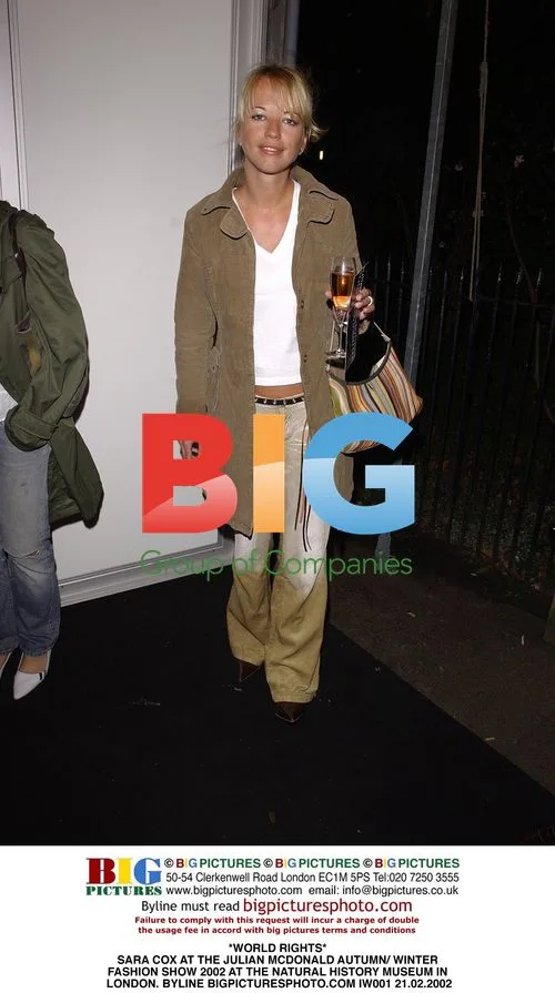 Sara Cox at Julian McDonald Fashion Show 2002